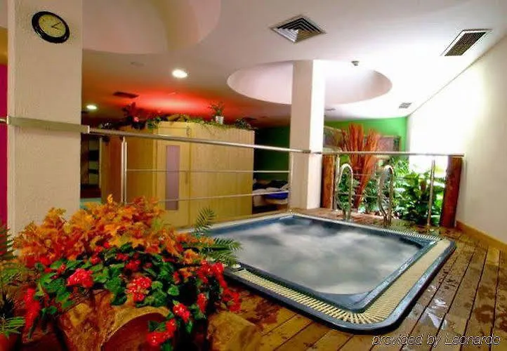 O7 Tenerife Puerto de la Cruz  Hotel