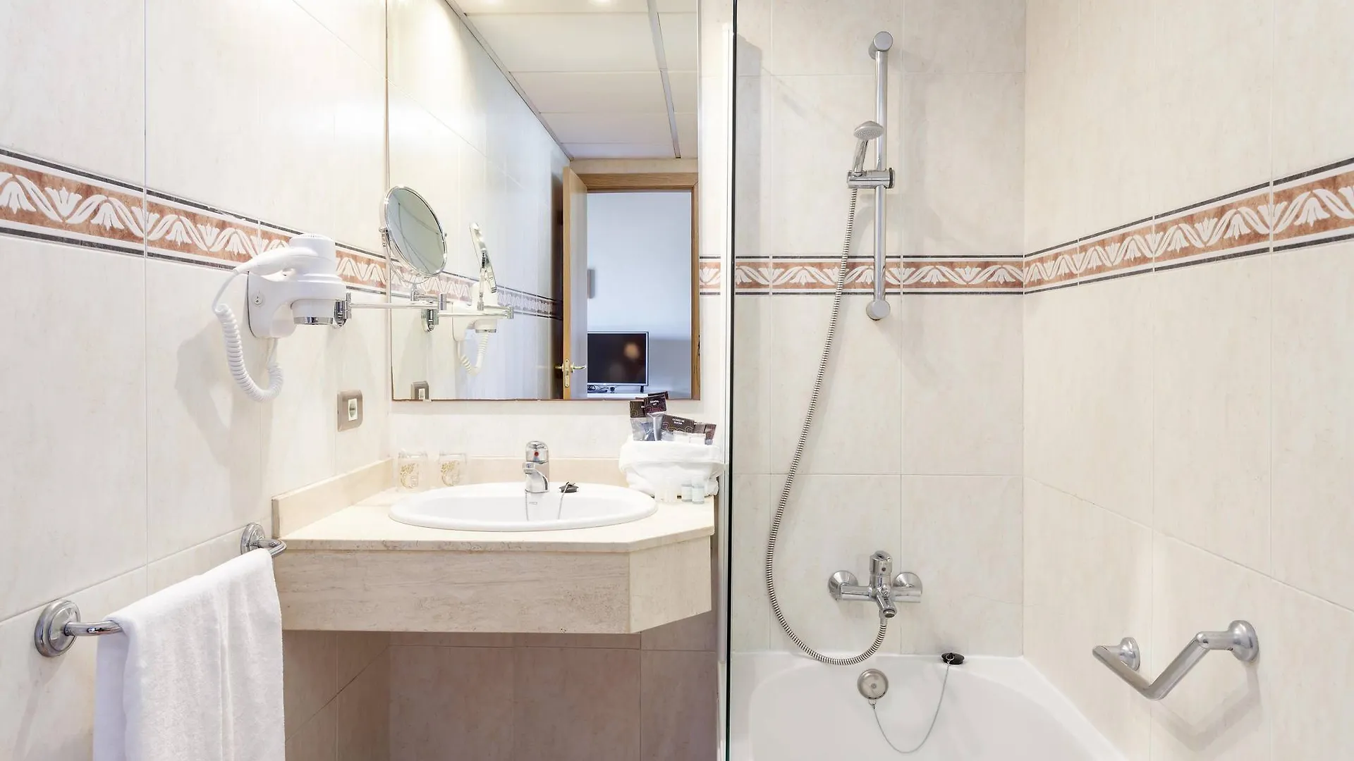 **** Hotel O7 Tenerife Puerto de la Cruz  Spain